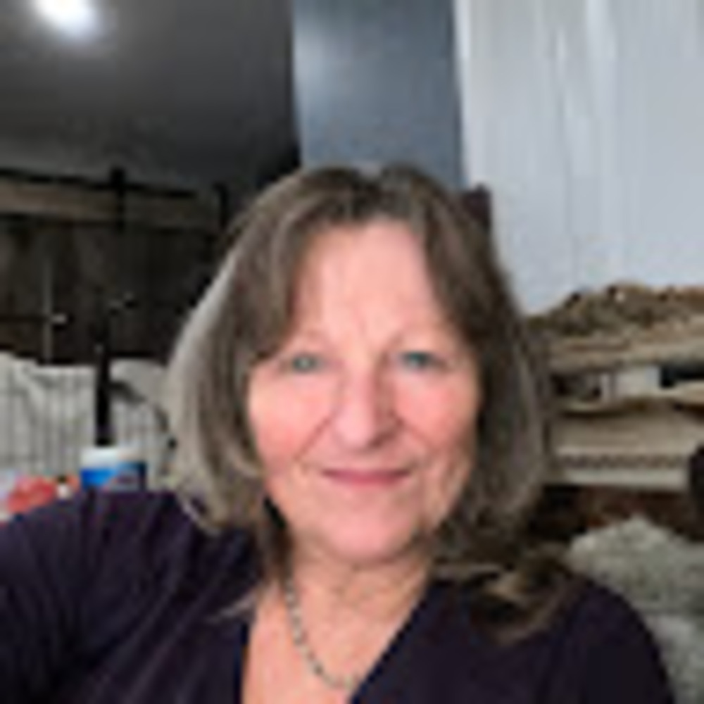 Meet your Posher, Pamela